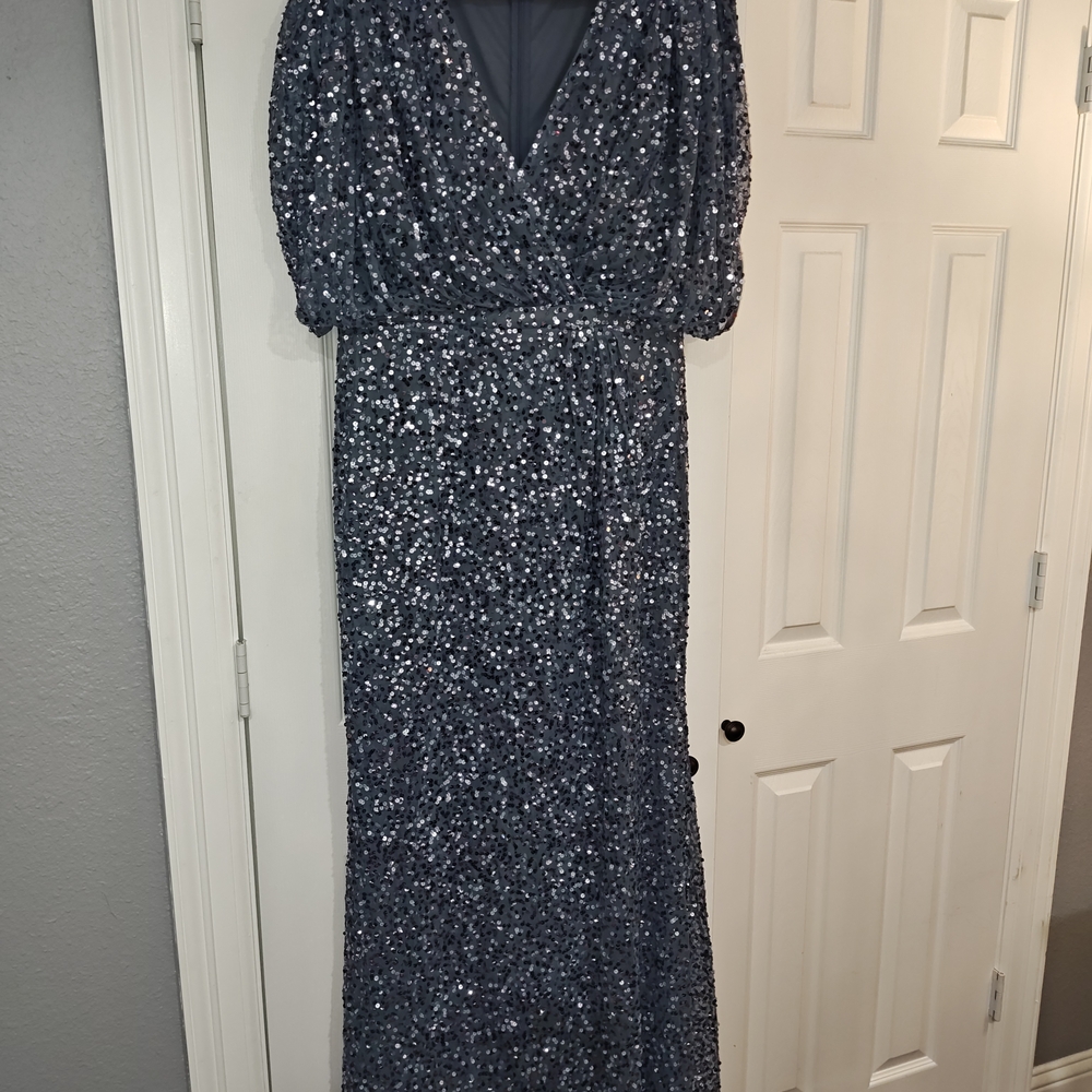 Mac Duggal Evening Gown Size 10 - Picture 2 of 9